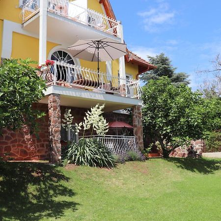 Gyoengyoem Apartman Balatonalmádi エクステリア 写真