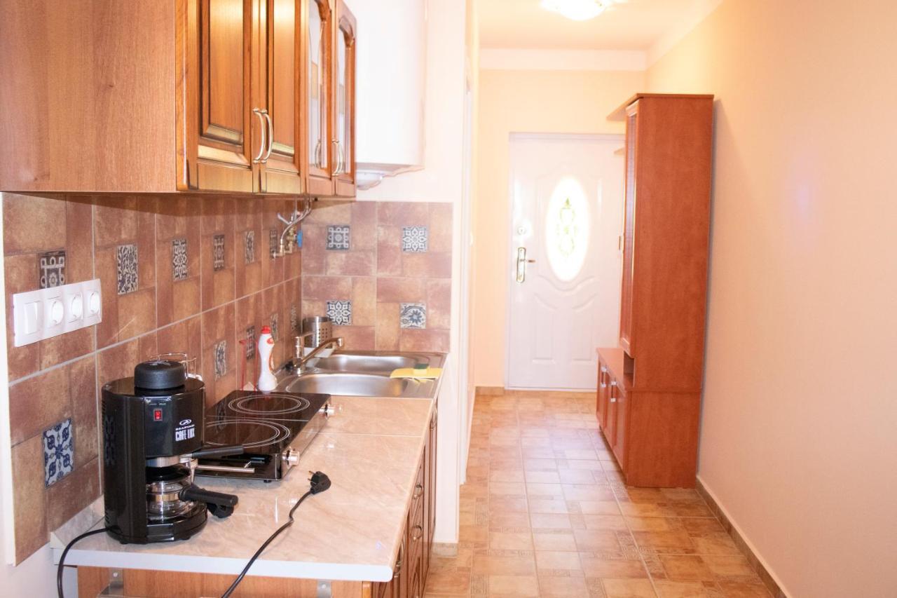 Gyoengyoem Apartman Balatonalmádi エクステリア 写真